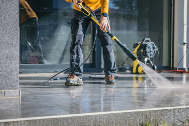 Best Residential Pressure Washing Services  in Covington, VA